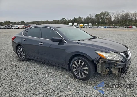 2017 Nissan Altima 2.5 из США, поврежденный, VIN 1N4AL3AP5HC135483